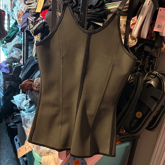 Shapeware top - Picture 10 of 10